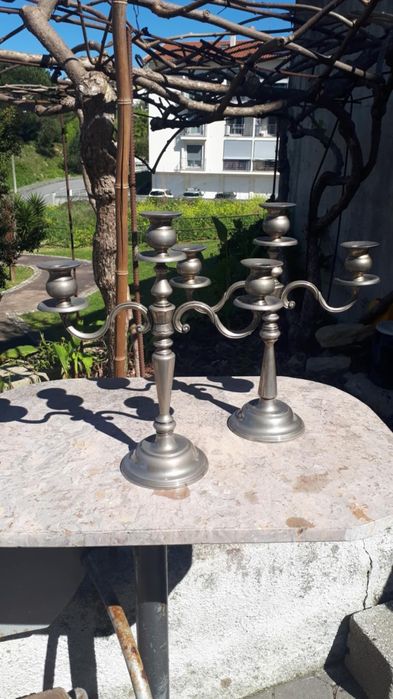 Castiçais em estanho