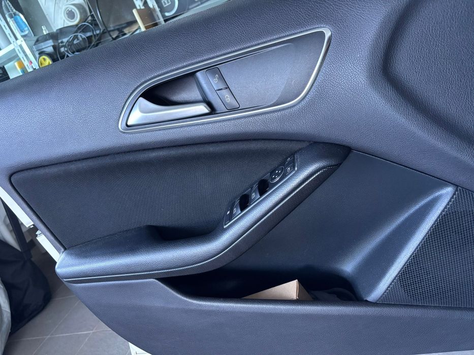 Mercedes benz A180