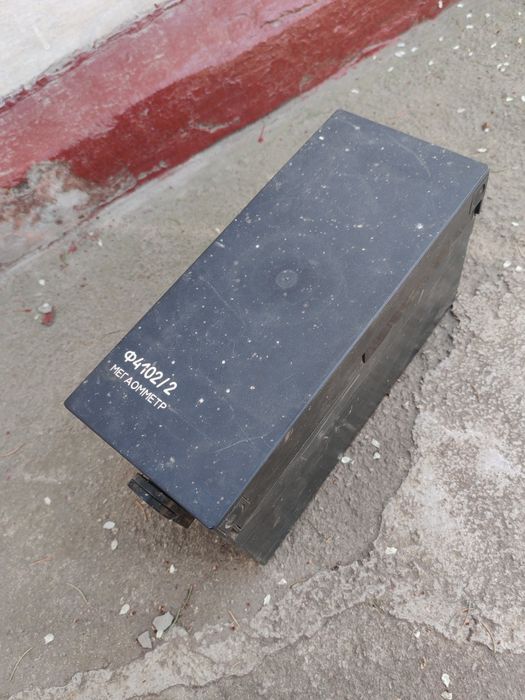 Мегаомметр Ф4102/2