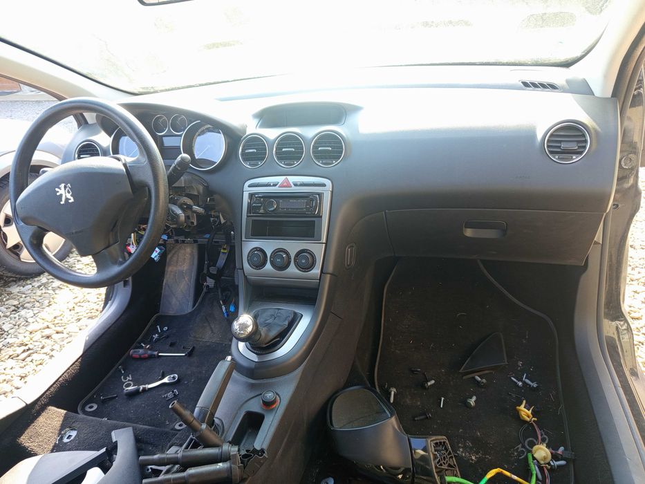 Панель/торпеда/консоль/безпека Peugeot 308 2008 р.в.