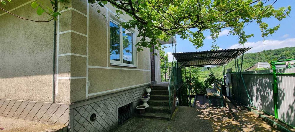 Продається літній будинок для відпочинку. Дача.