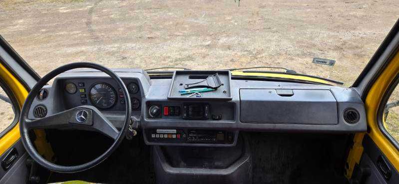 Mercedes-Benz 308D 2,3