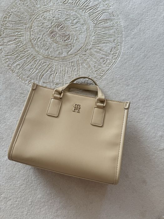 Женская сумка Tommy Hilfiger оригинал женская мини сумка на лето