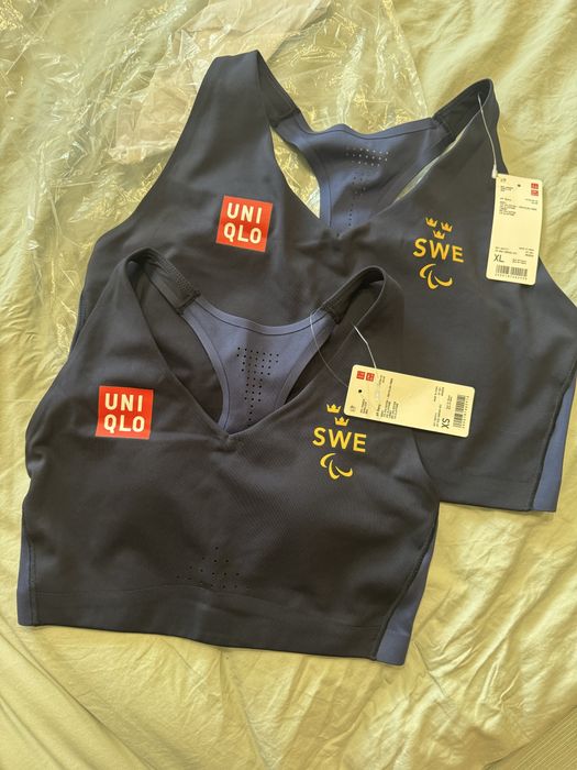 Абсолютно нові топи фірми Uniqlo з біркою