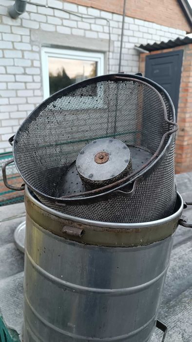 Продам парову воскотопку