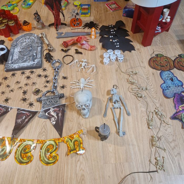 Enfeites de Halloween.