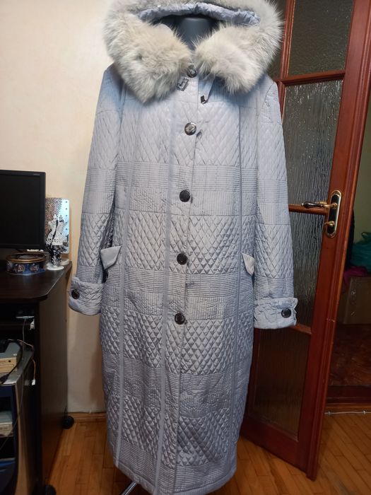 Жіноче зимове пальто