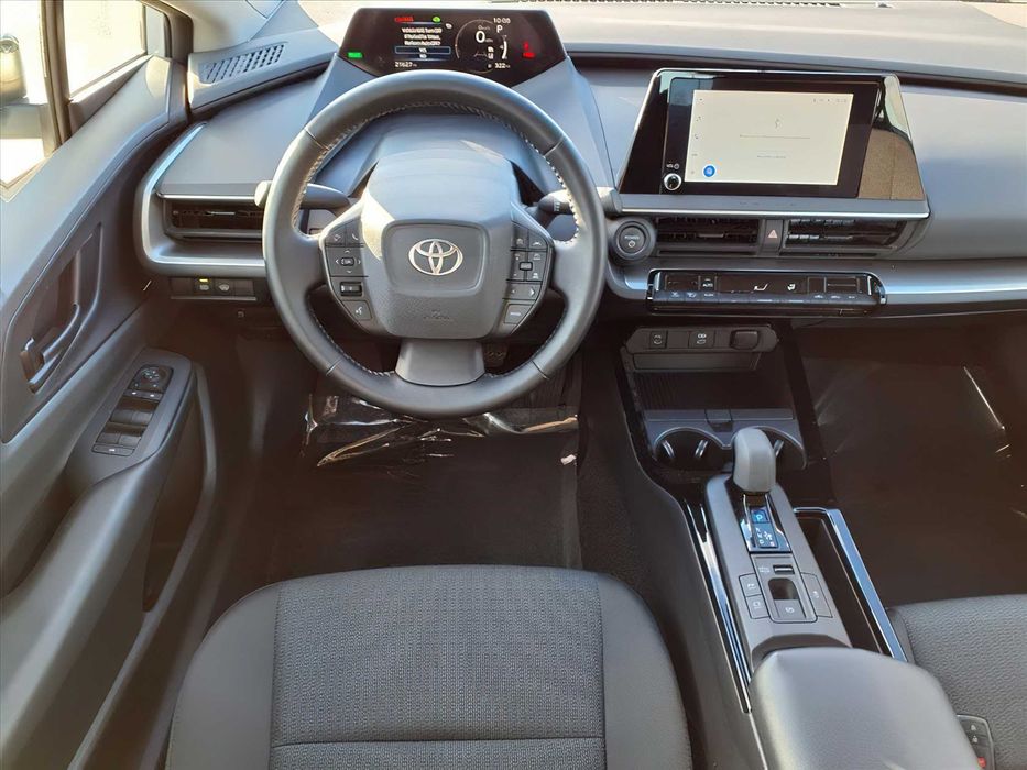 Toyota Prius      2025