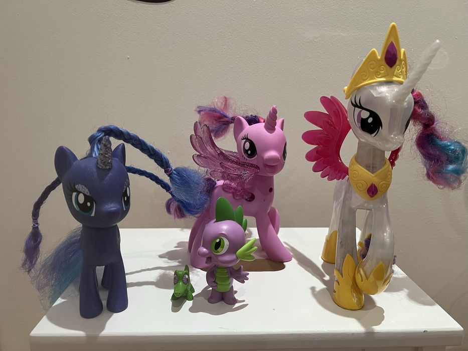 Do sprzedania duży zestaw Kucyków Pony