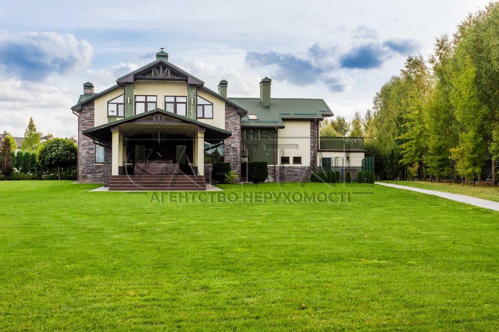 Продажа 2-х этажного дома, с. Плюты, Обуховский р-н.