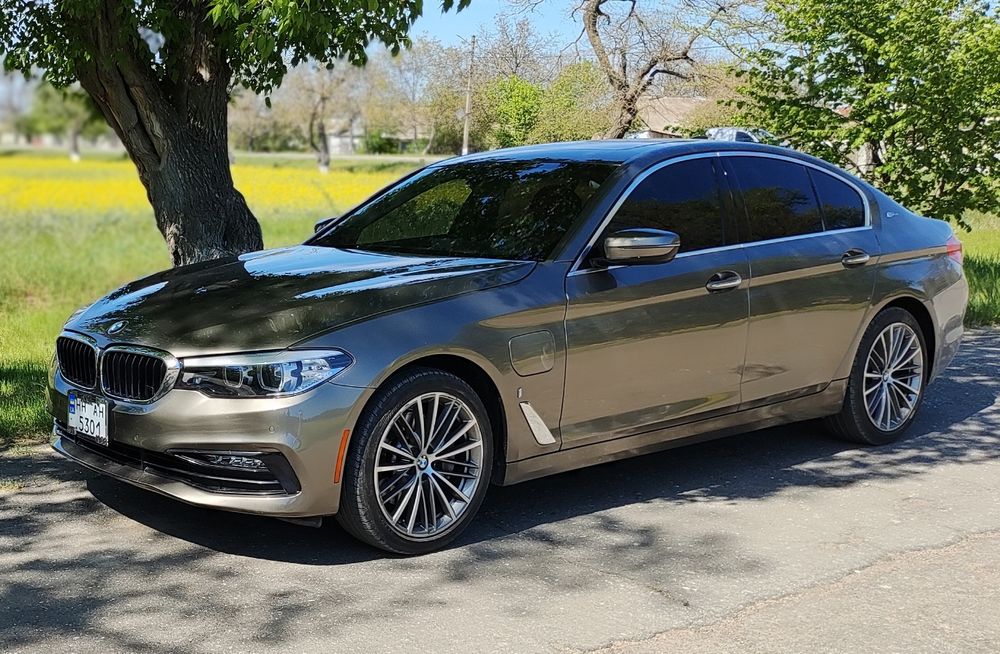 BMW 5 Series 2018 VIN WBAJA9C59JB252202 фото оголошення 4 з 24