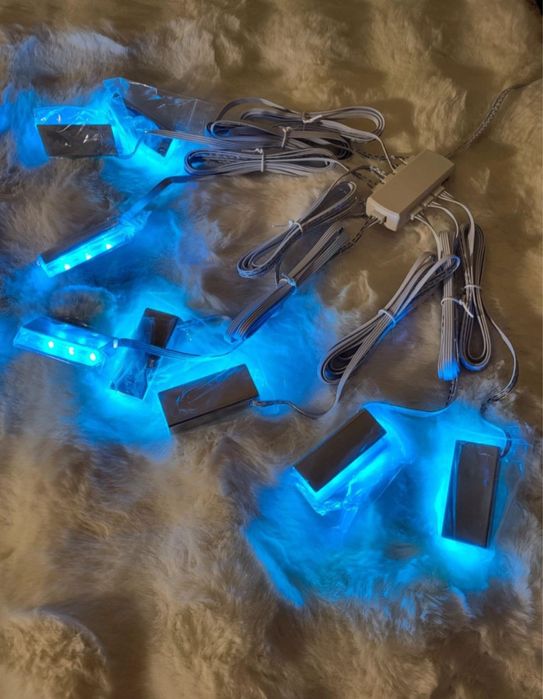 Zestaw oświetlenia LED do szafek, witryn – sterowany pilotem