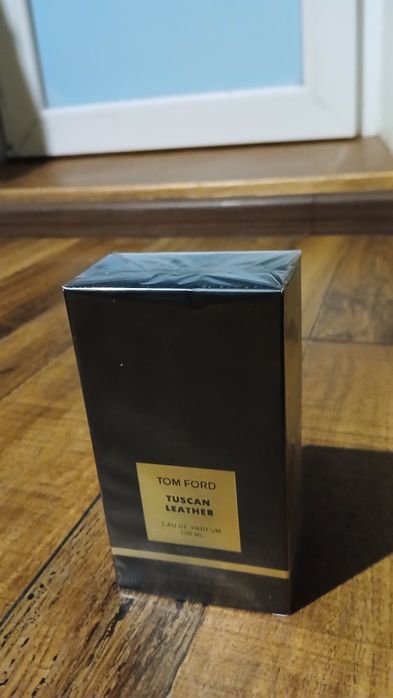 Духи Tom Ford Tuscan Leather