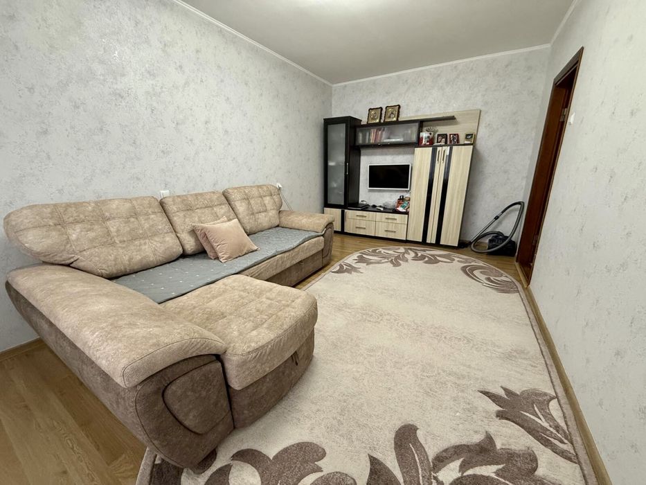 Продається 2 кімнтна квартира з ремонтом вул.Безручка