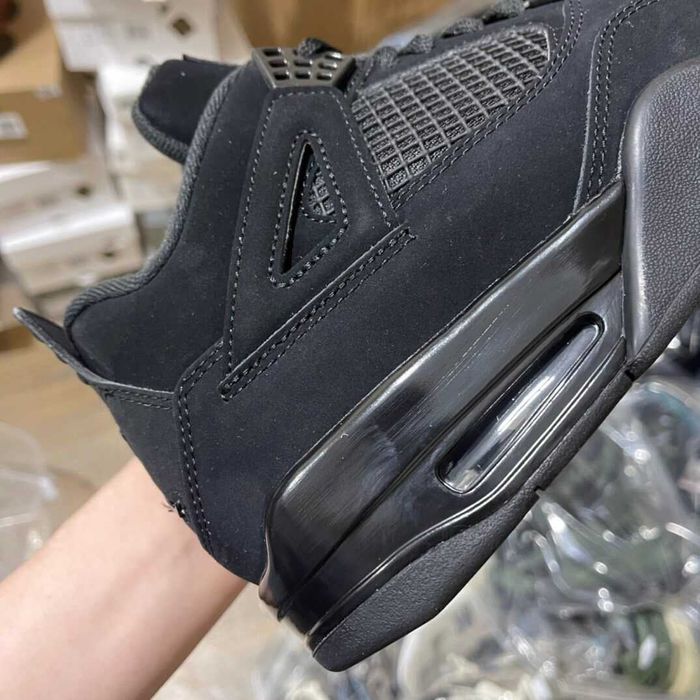 Air Jordan 4 Retro Black Cat r.43