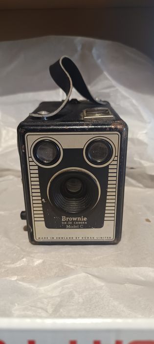 Máquina fotográfica Brownie