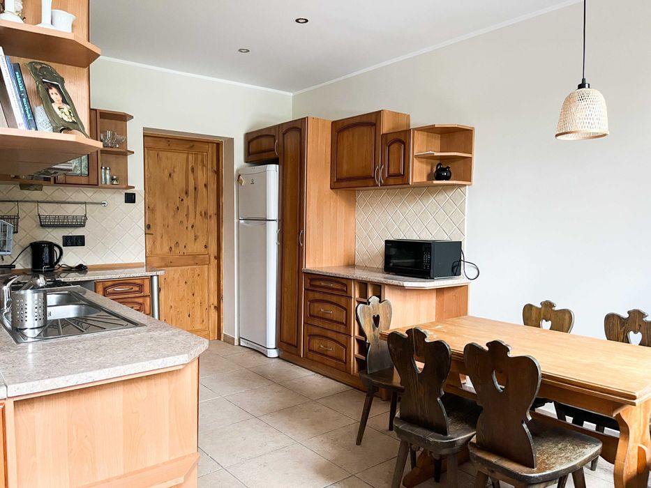 Zabytkowy dworek na wakacje nad jeziorem k/Poznania 80zł/os