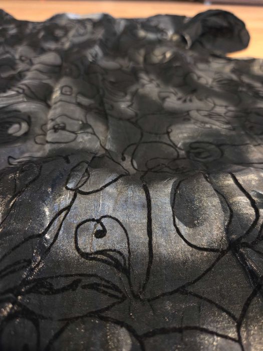 Błyszcząca sukienka