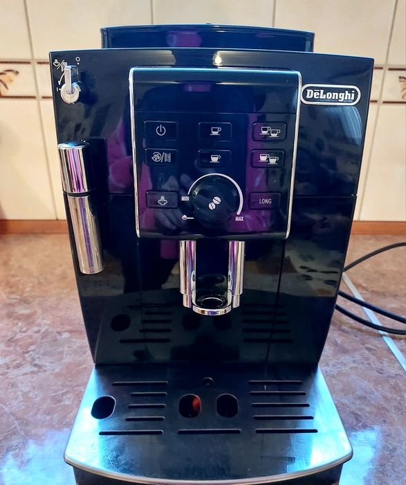 Кофемашина Delonghi