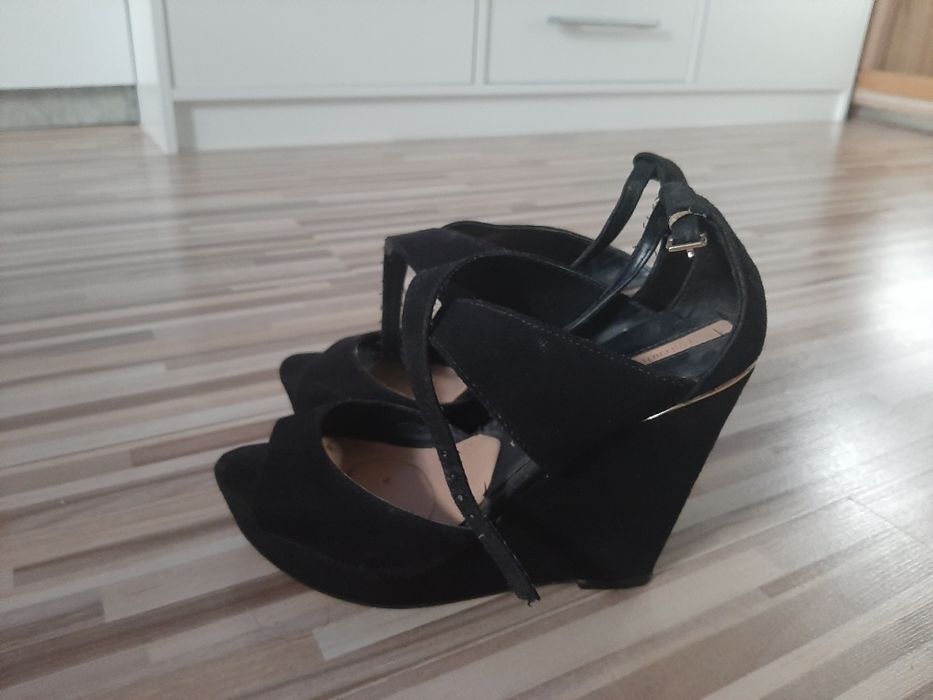 Koturny sandały Stradivarius