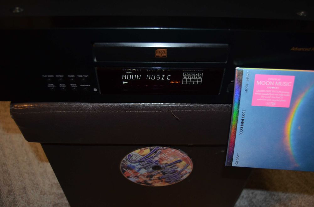 Leitor de CD Sony CDP-XB630 QS