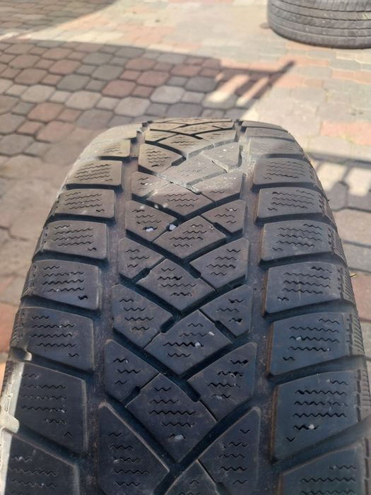 Opona Zimowa Dunlop 185/65R15  88Q
