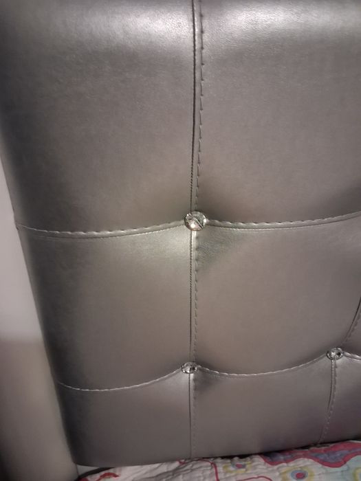 Quarto de casal Sigma, com 2 mesas de cabeceira e comoda