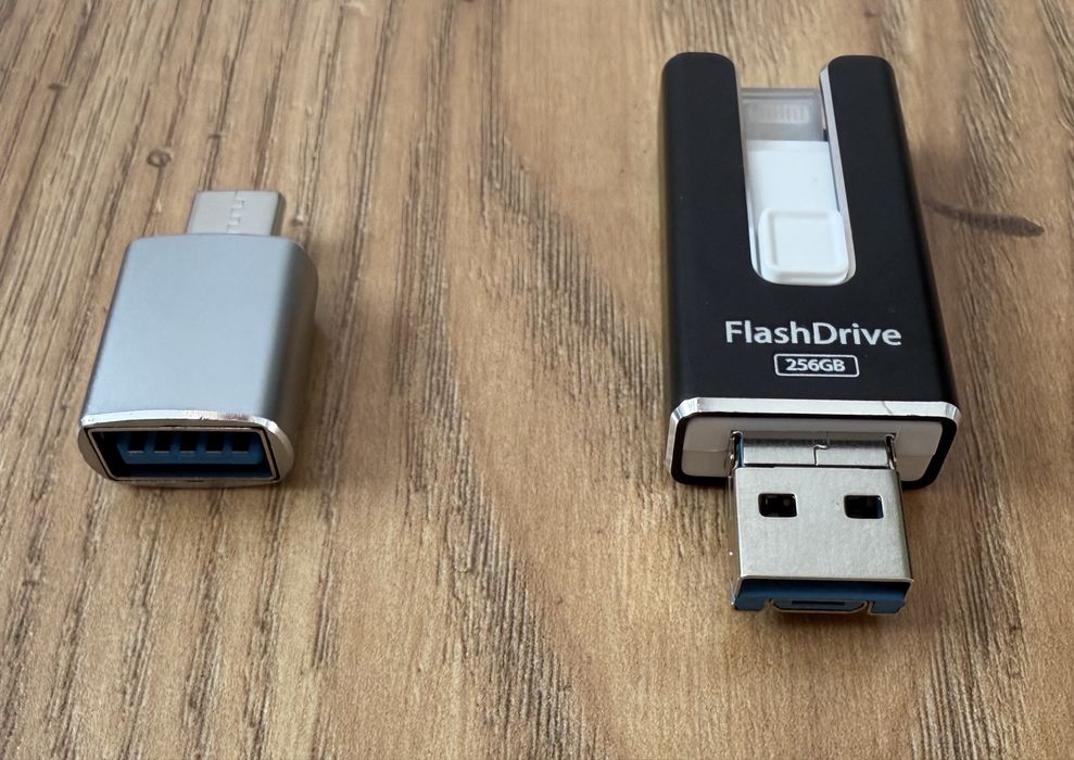 Pendrive 256 GB 3w1 z adapterem USB-C