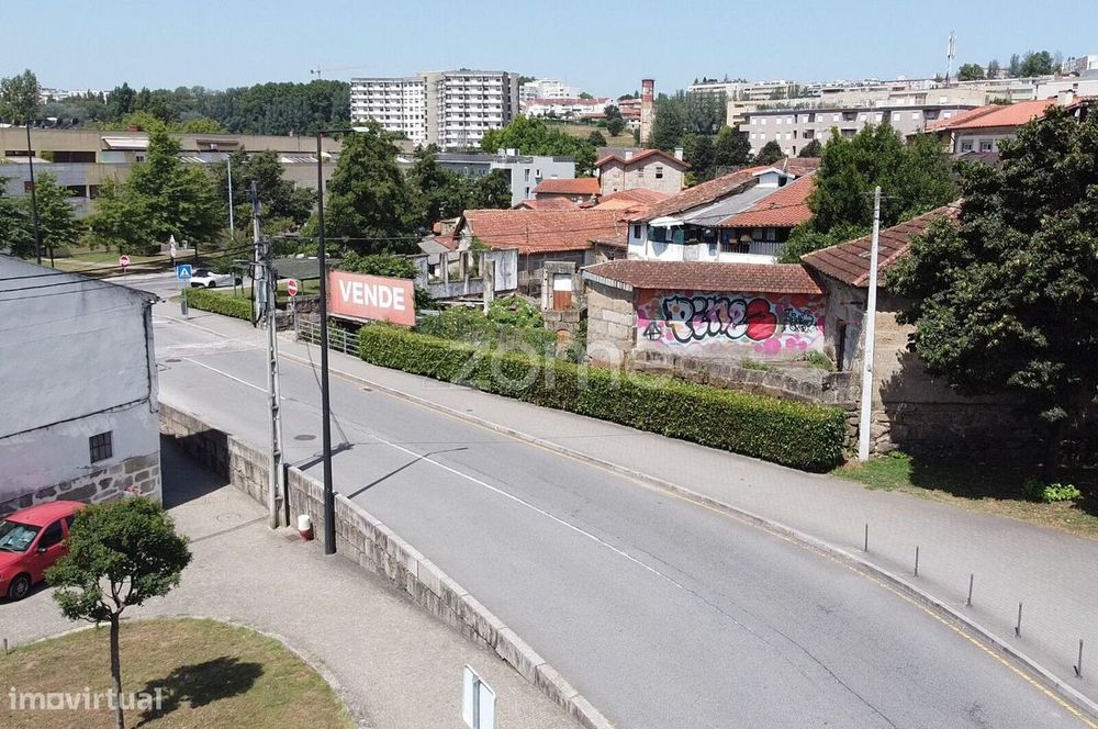 Prédio no centro de Guimarães