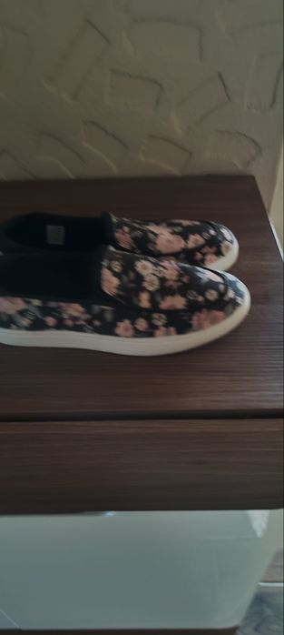Buty, tenisówki kwiaty lato wiosna