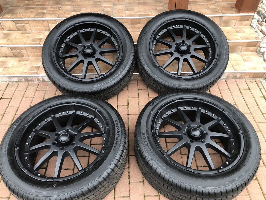 Opony letnie 305/45R22
