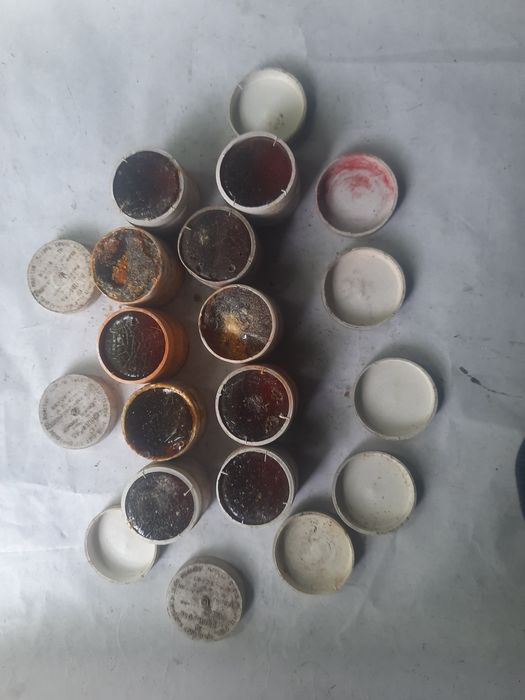 Канифоль для пайки 10 банок по 50грам.ссср

Сосновая канифол