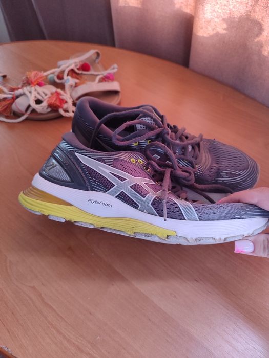 Кросівки чоловічі asics