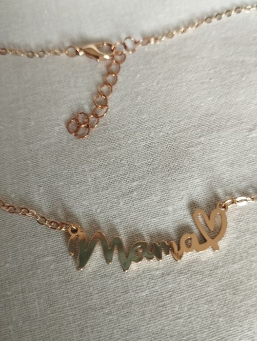 Naszyjnik z napisem Mama