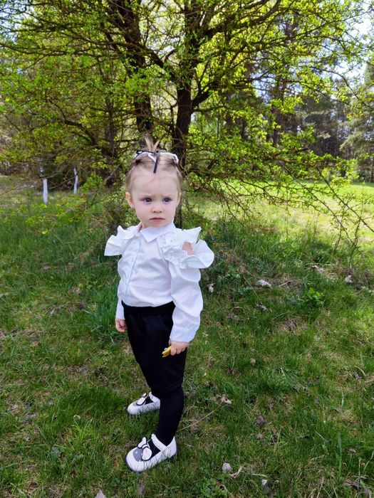 Святковий костюм для дівчинки