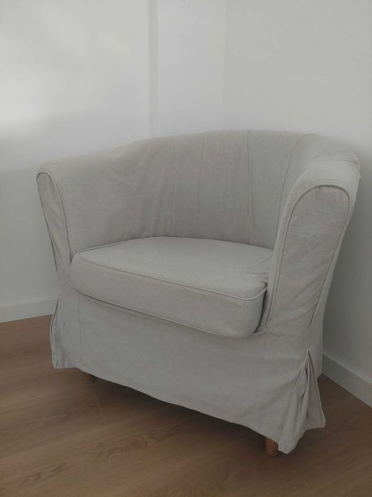 Duas poltronas - Modelo TULLSTA (IKEA)