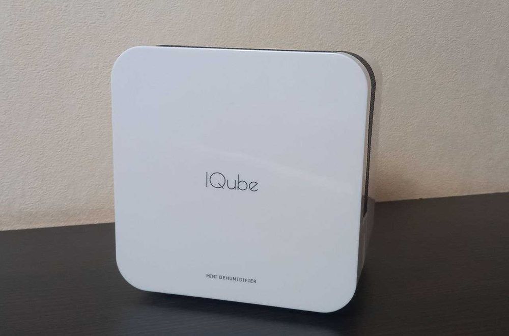 Осушувач повітря iQUBE білий — компактний, тихий, майже новий!
