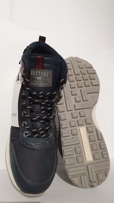 Buty męskie nowe Mustang w rozmiarze 43