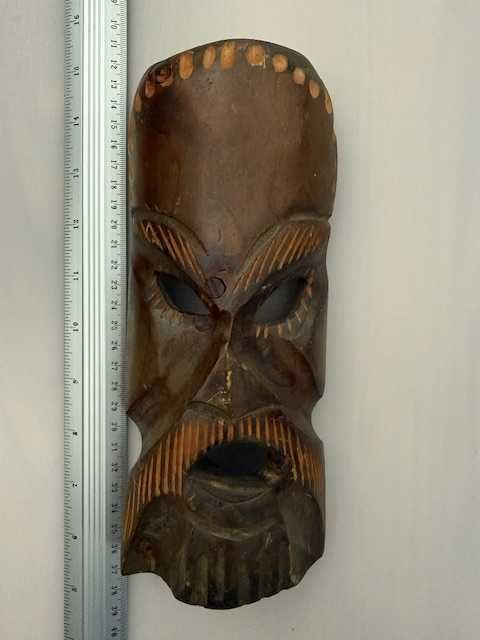 Máscaras africanas e outros países