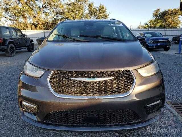 Chrysler Pacifica Hybrid  бампер