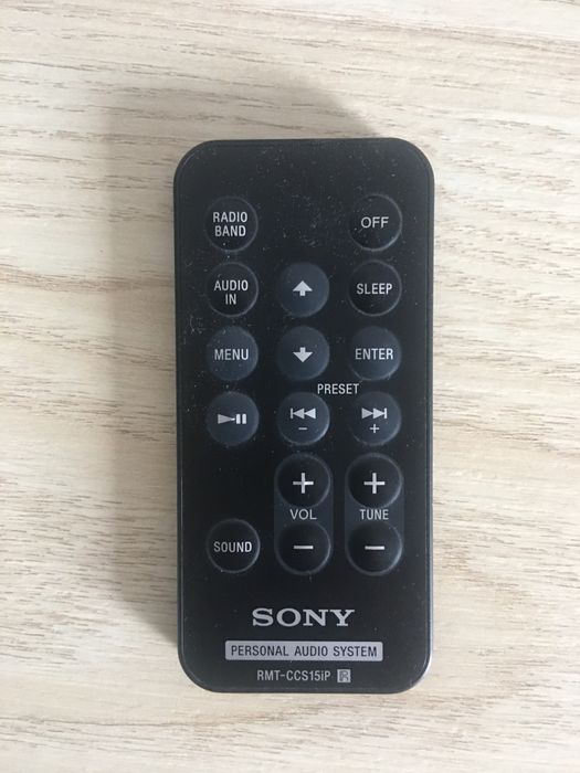 Coluna com radio auxiliar e dock para ipad, iphone ou ipod