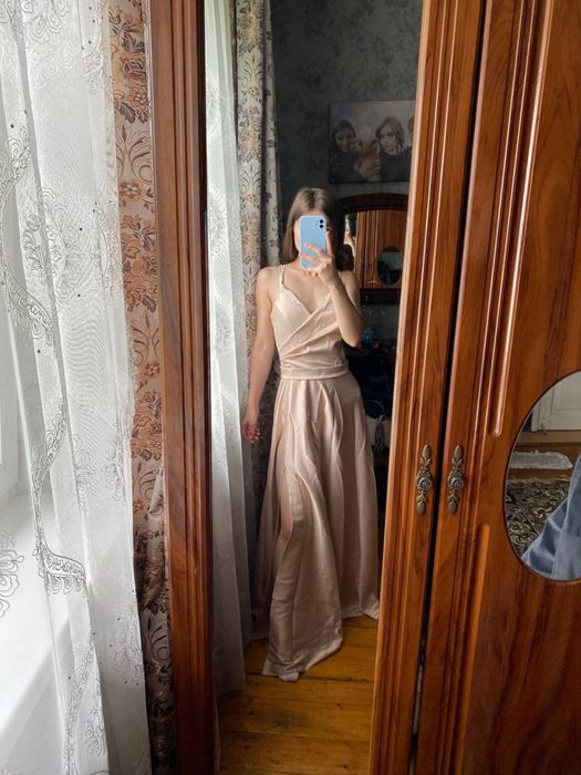 Вишукане плаття на випускний