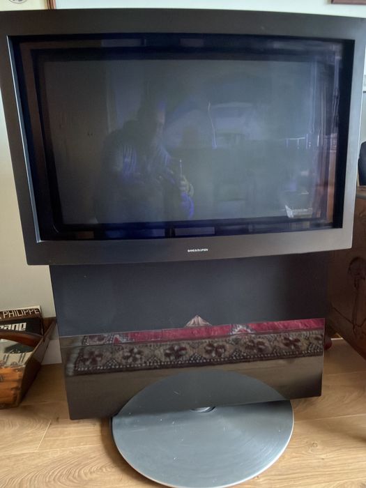 TV Bang Olufsen para peças