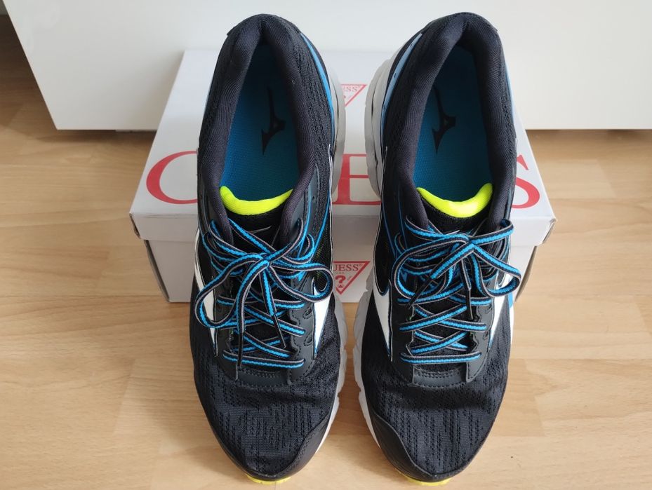 Buty męskie sportowe 44 Mizuno Wave Ultima 9