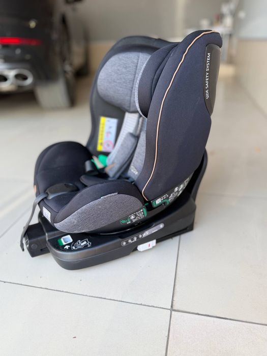 Автокрісло Chicco NextFit