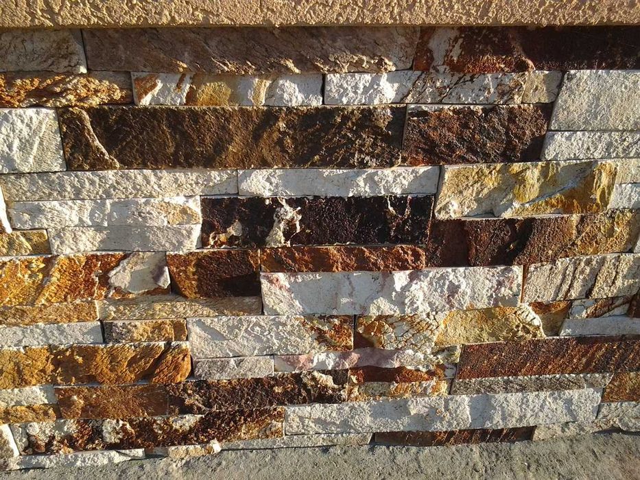 Плитка (лапша) з каміня 3-10см