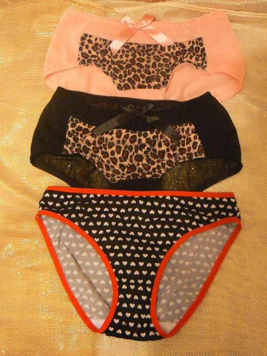 Zestaw majtek damskich w panterkę i serduszka