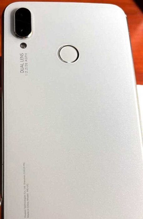 Хуавей п смарт +  Продам хуавей P Smart Plus. 4/64.Huawei P Smart Plus