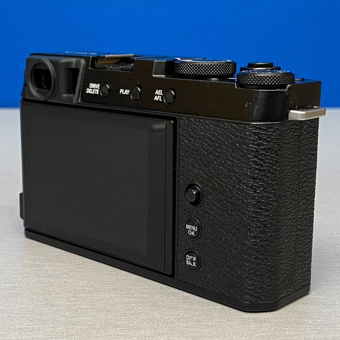 Fujifilm X-E4 (Corpo) - 26.1MP