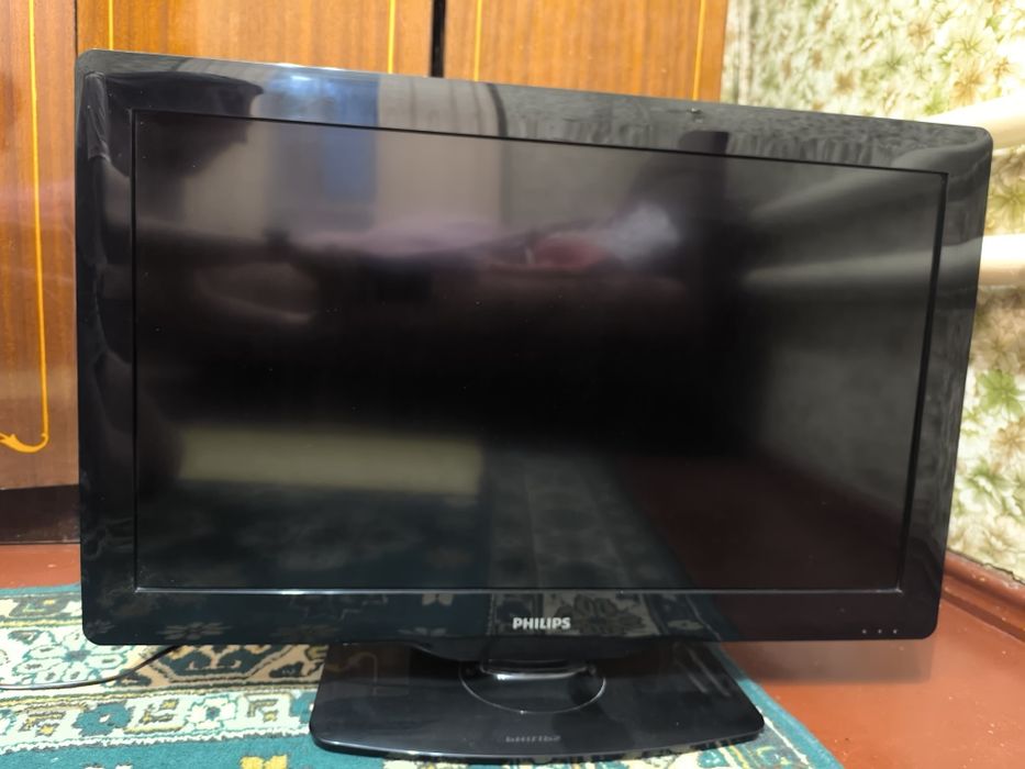Продам Philips 32PFL3406H/58